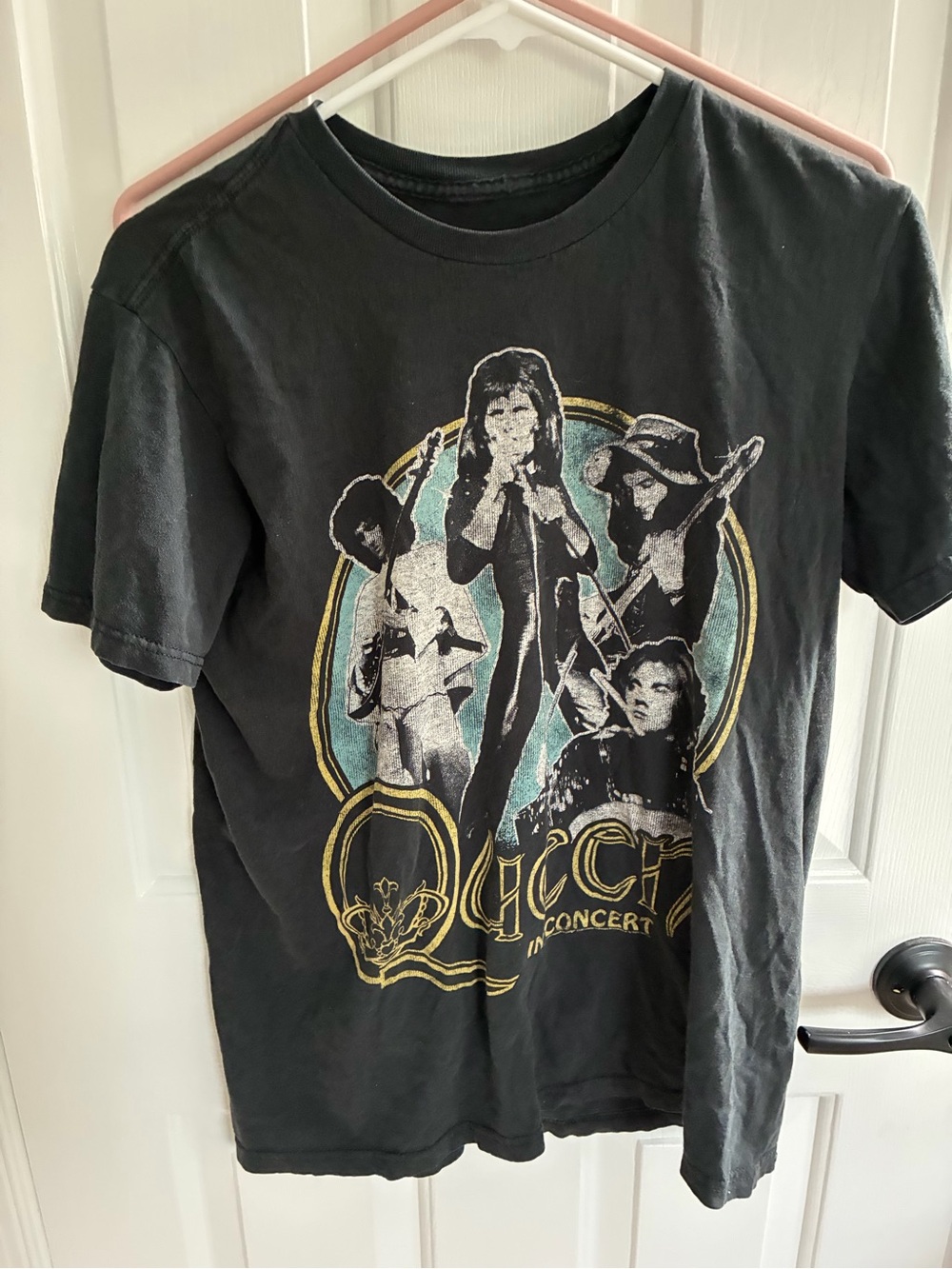 Queen Concert Graphic Tee - Black